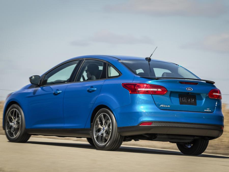  Ford Focus Sedan 2014 года  (фото 10 из 36)